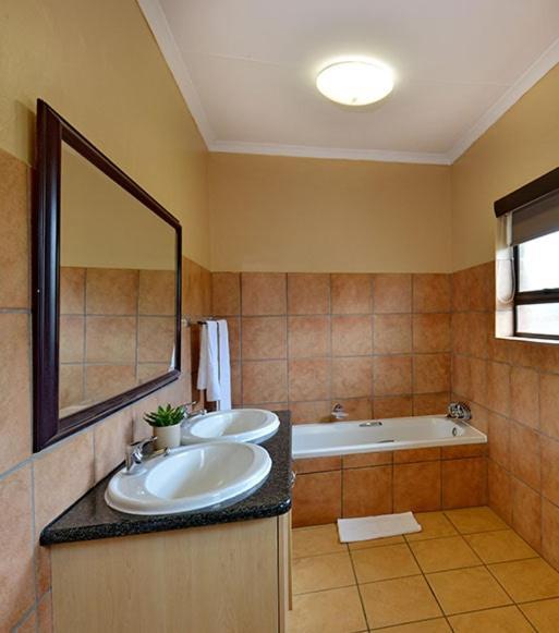 Monateng Safari Lodge Wallmannstal Zewnętrze zdjęcie